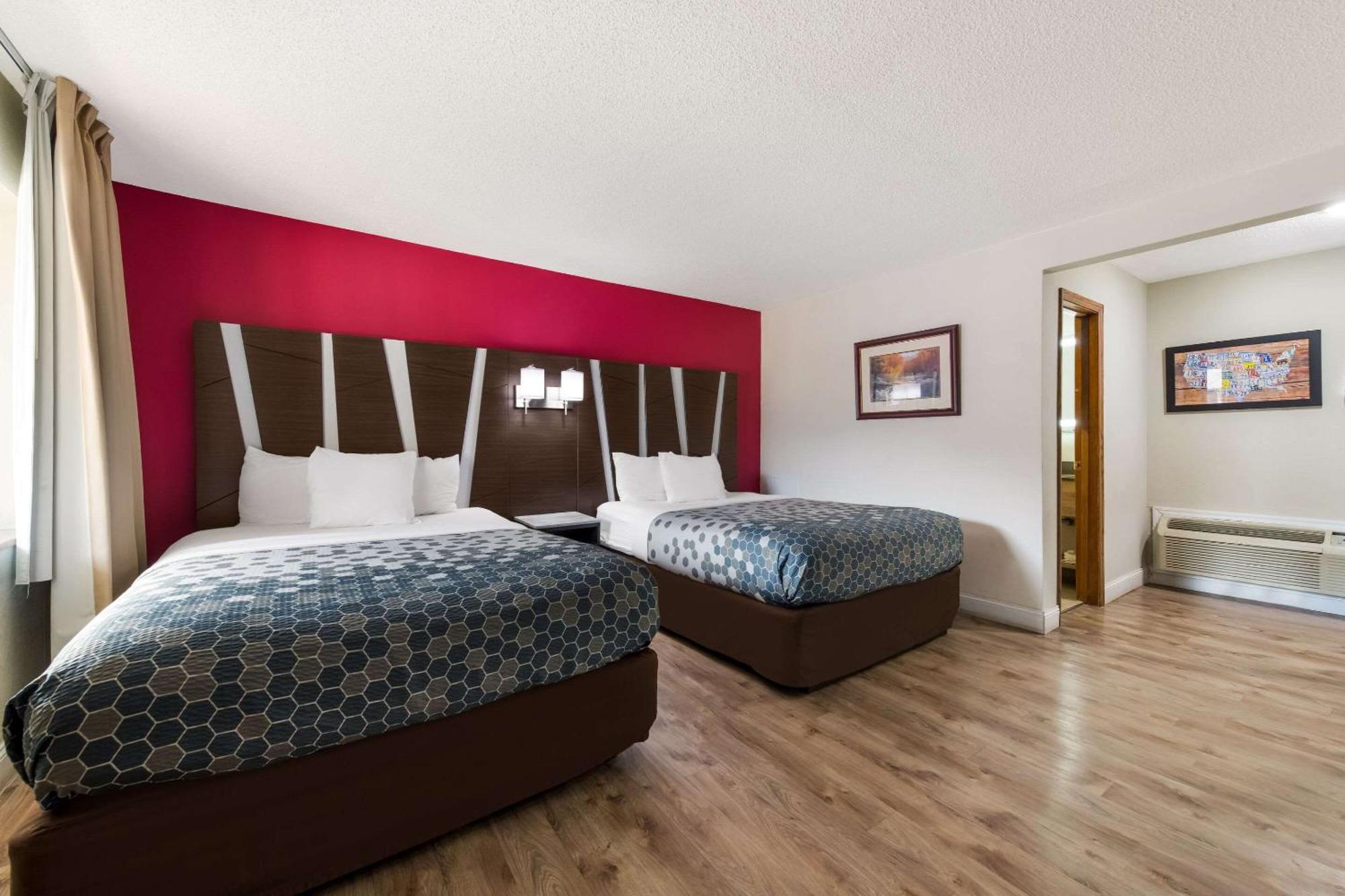 Econo Lodge Inn & Suites On The River Gatlinburg Extérieur photo