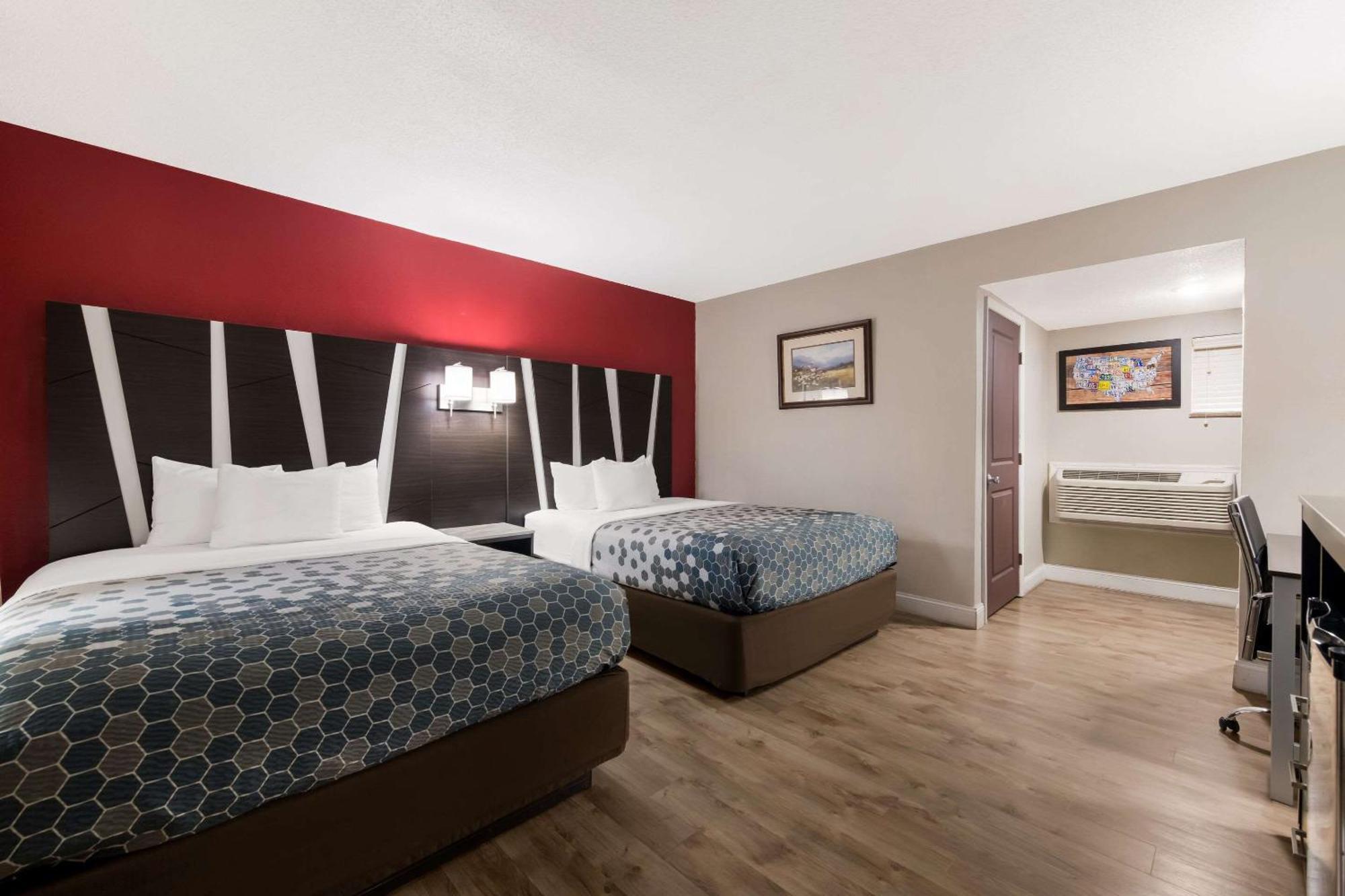 Econo Lodge Inn & Suites On The River Gatlinburg Extérieur photo