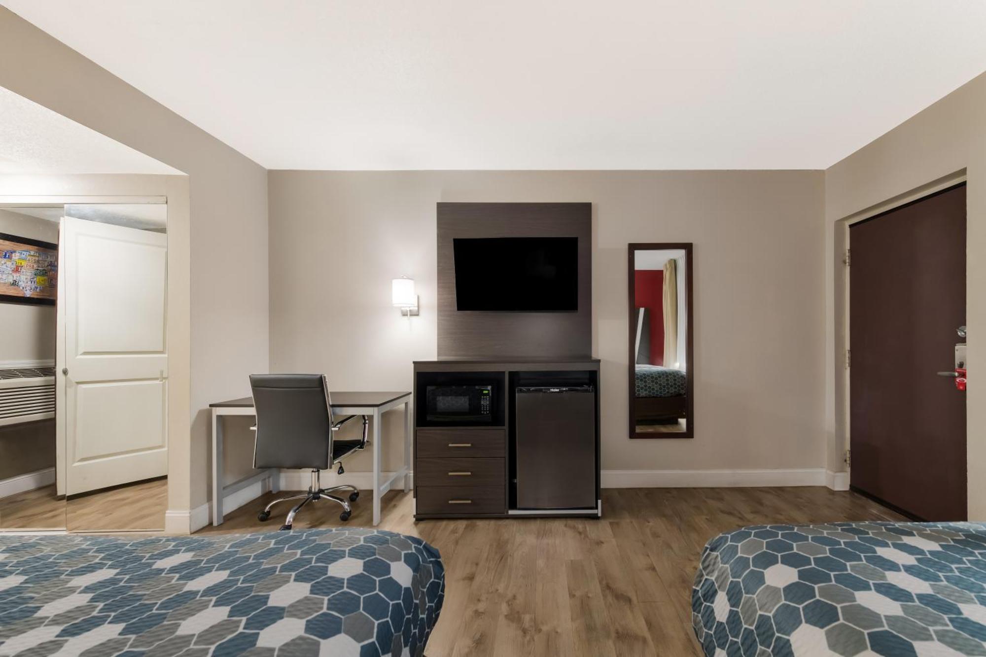 Econo Lodge Inn & Suites On The River Gatlinburg Extérieur photo