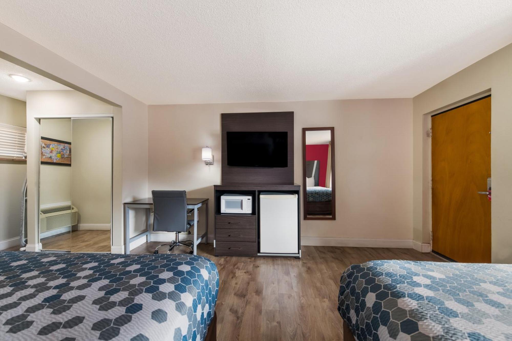 Econo Lodge Inn & Suites On The River Gatlinburg Extérieur photo